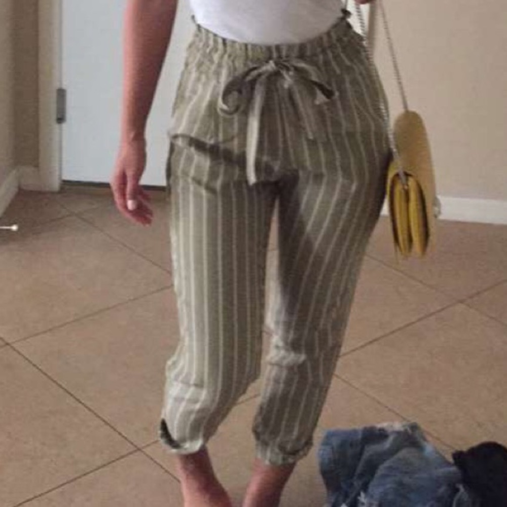 Zara cropped pants size XS